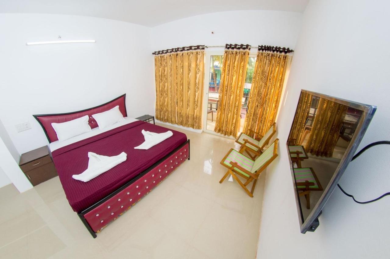 Oyo 9409 Grand 3* Morjim